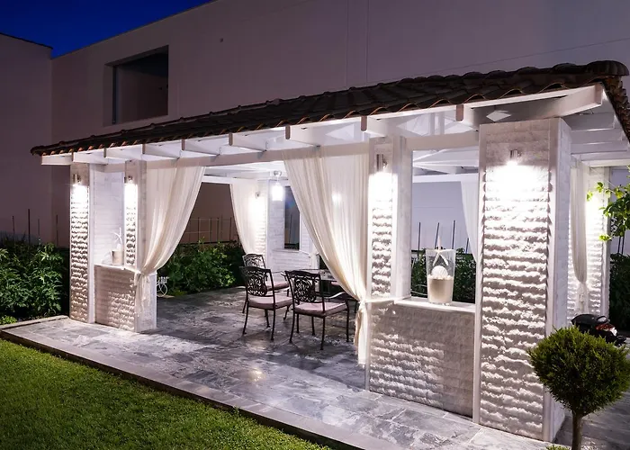 アパート Filipidis *